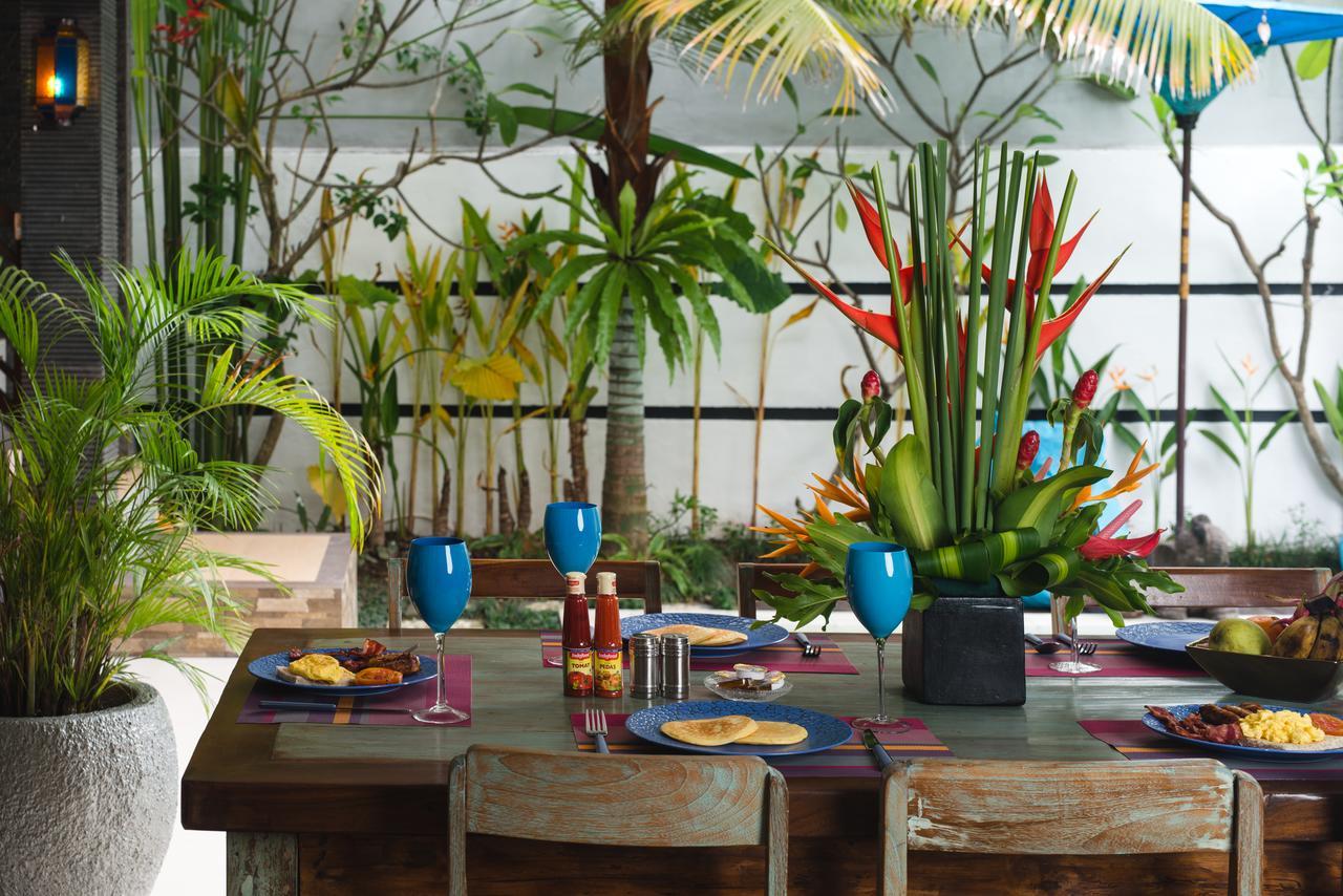 Villa Dewi Seminyak Exteriör bild